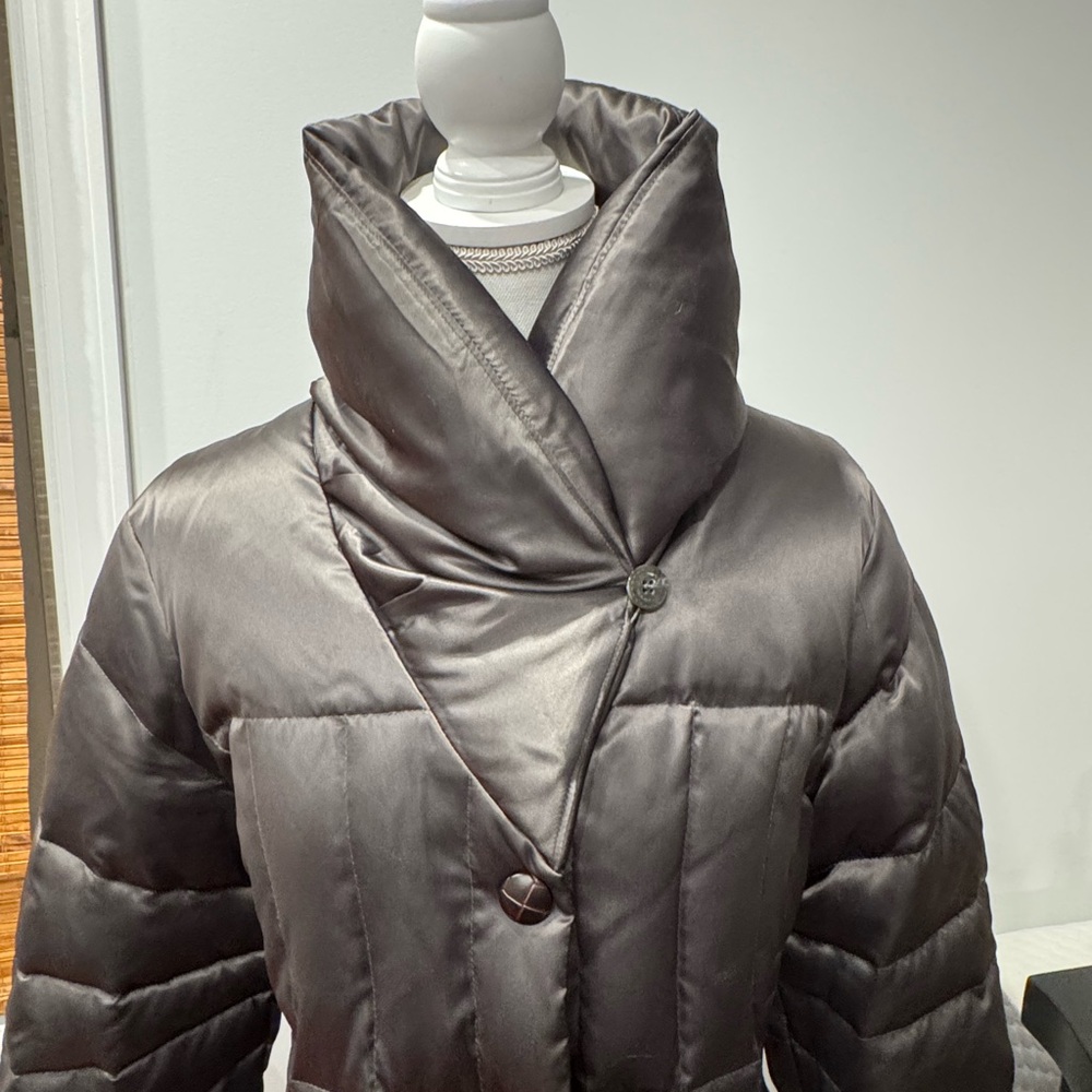 Women's Olive Green  Puffer Jacket - Picture 4 of 10